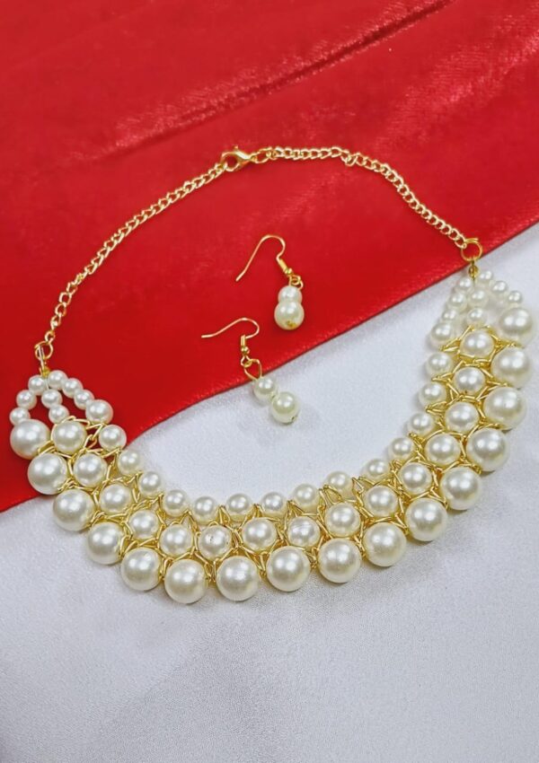 Sakshi pearl Finish Nacklace Set For Girls & Women With Earring - Image 3