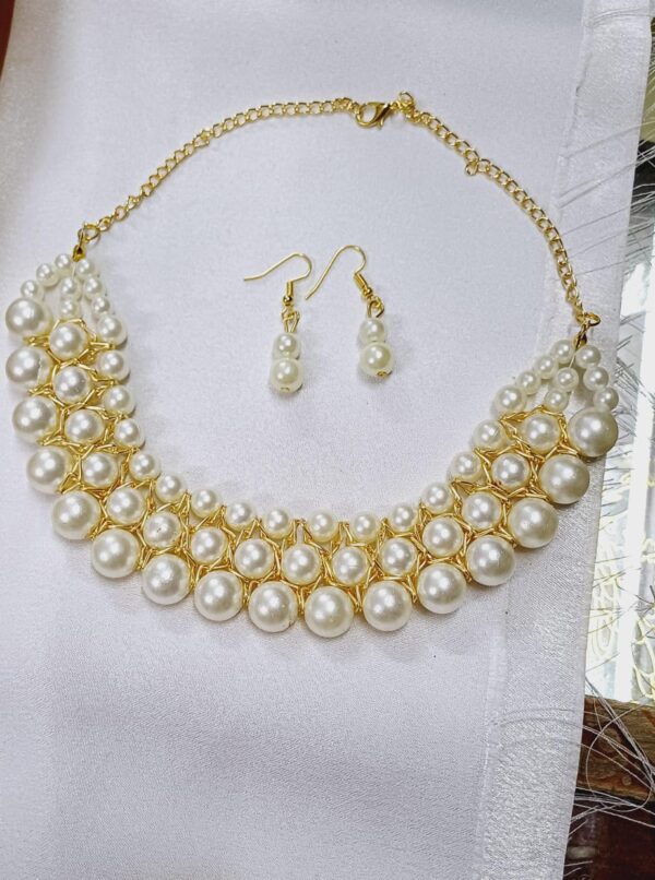 Sakshi pearl Finish Nacklace Set For Girls & Women With Earring - Image 2